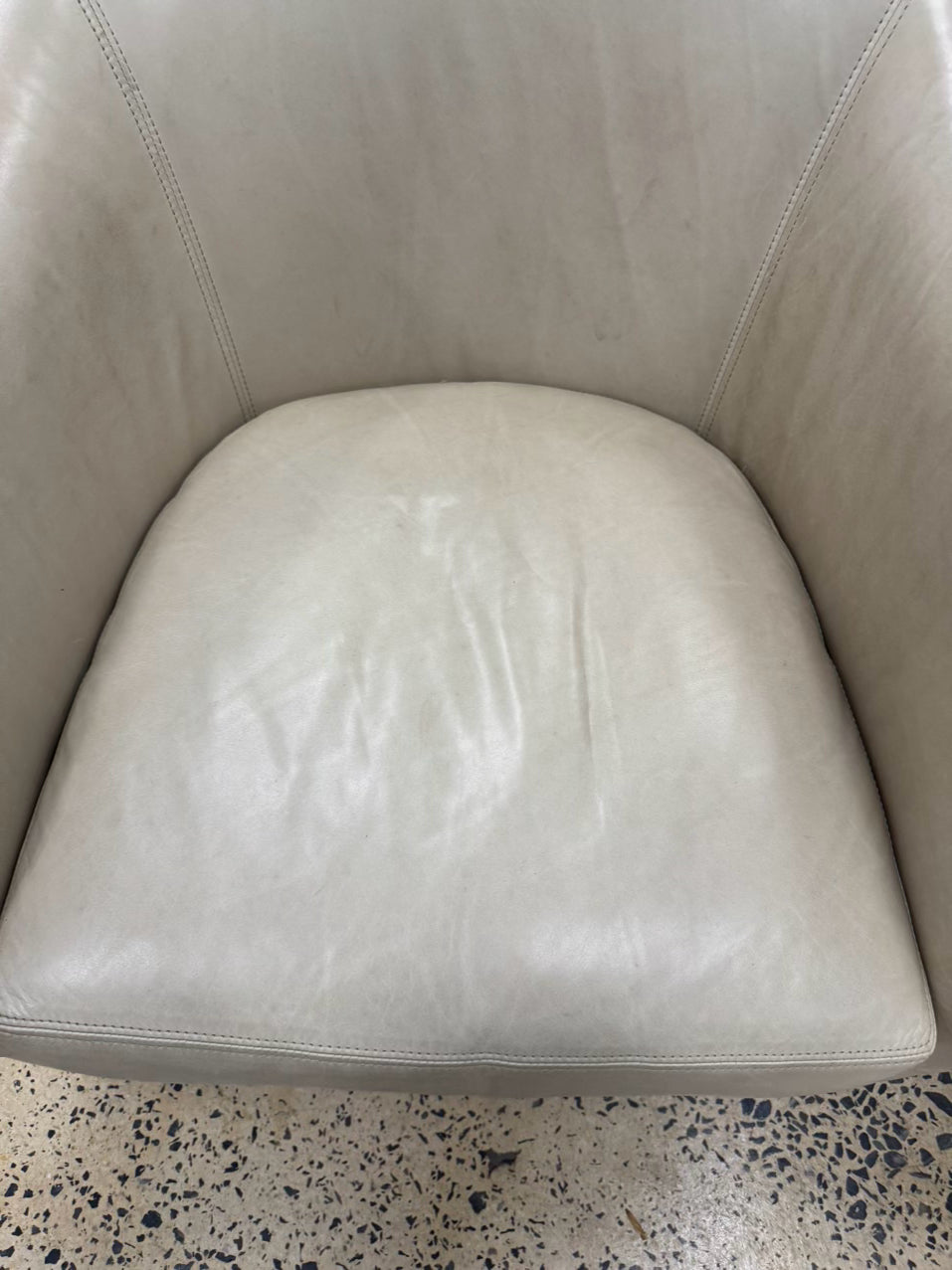 LEE INDUSTRIES Cream Leather Barrel Back Swivel Chair