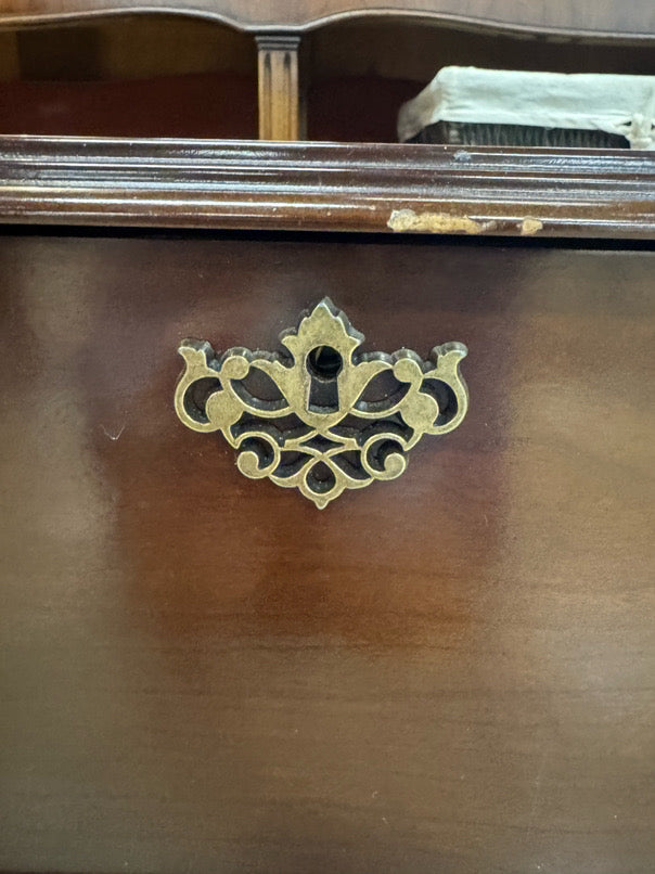 Wood Felt-Lined Hope Chest