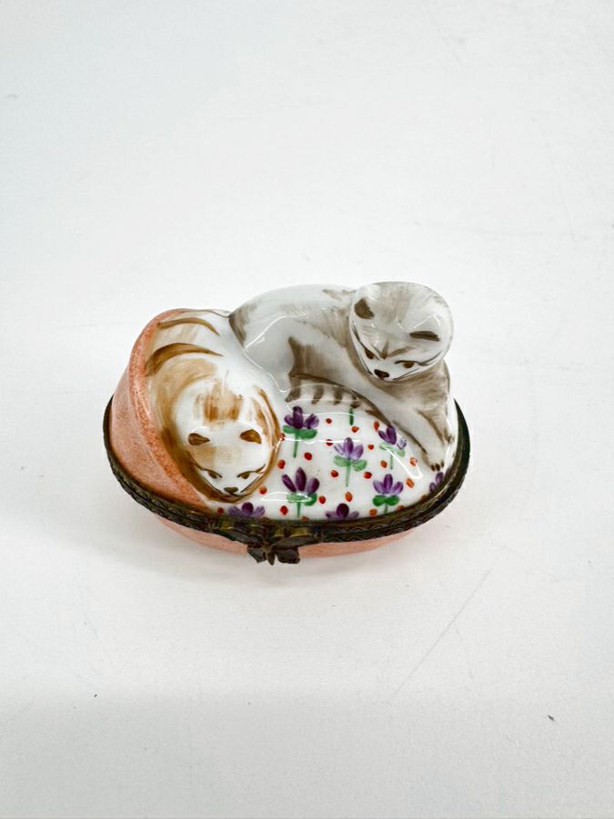 LIMOGES Peach & White Cats Wrapped in Blanket Ceramic Trinket Box