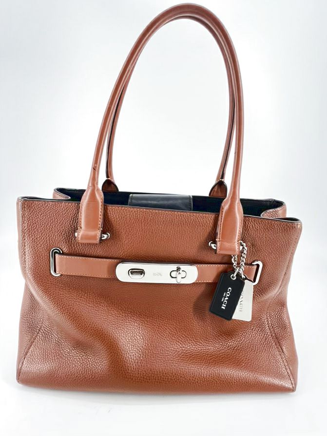 COACH Brown Leather Swagger Tote
