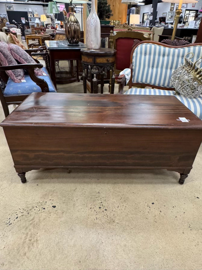 VINTAGE Cedar Lining Blanket Chest