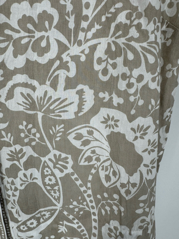 GRETCHEN SCOTT Size L Taupe Print Comfy Cozy Flora Blouse NWT