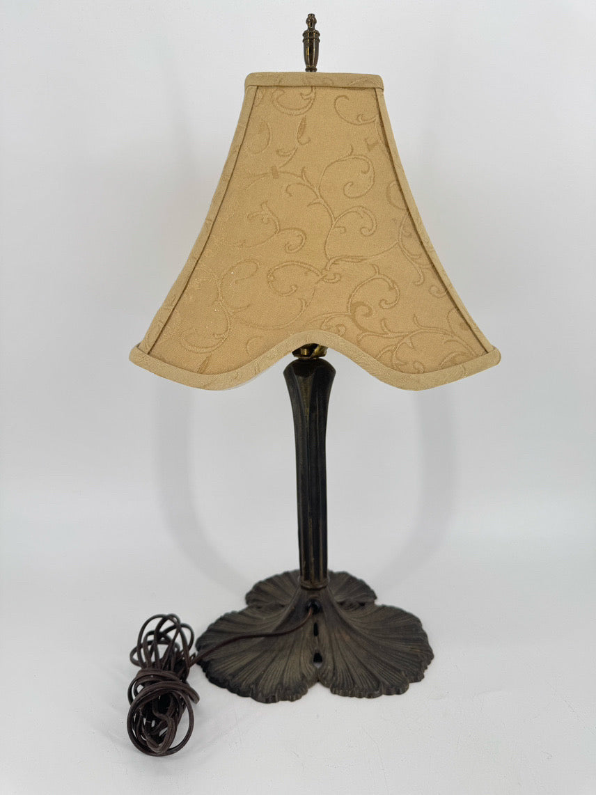 Brown Metal Leaves Lamp