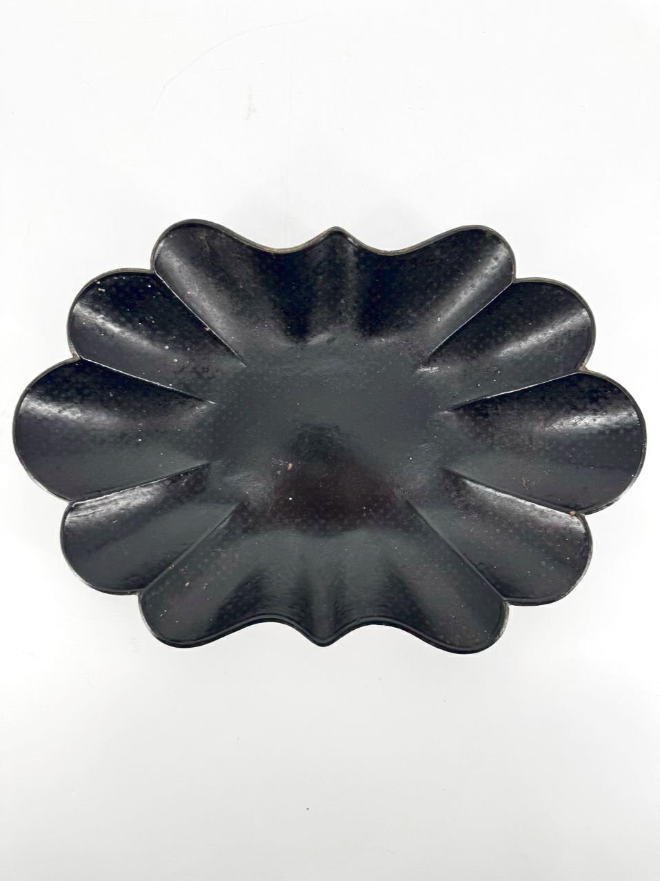 VINTAGE Black Paper Mache Scalloped Tray