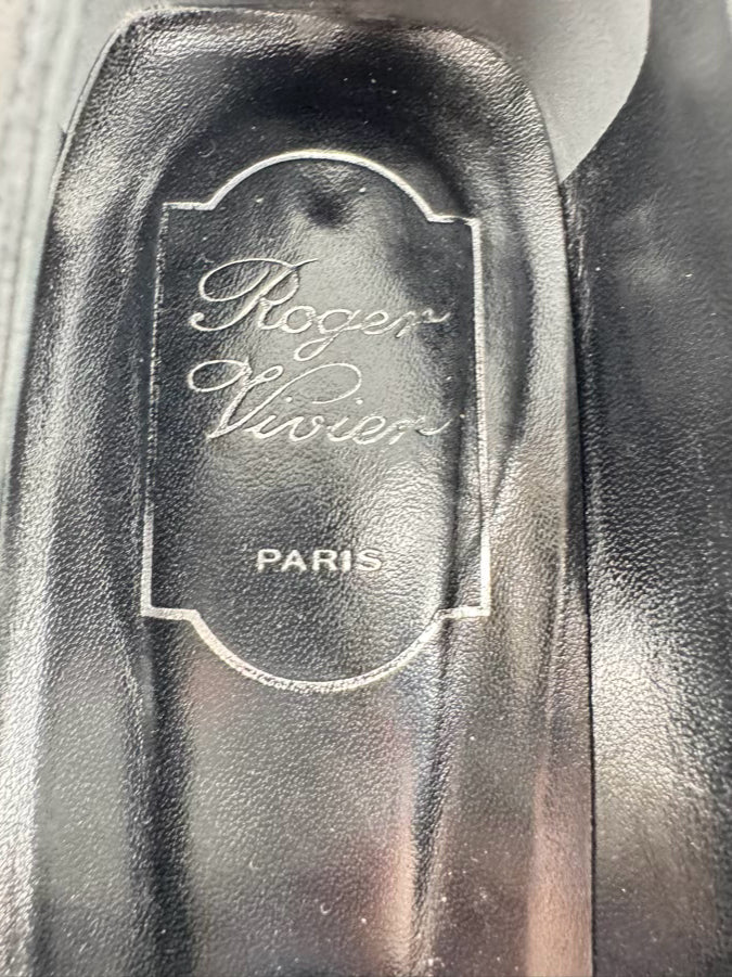 ROGER VIVIER Size 38 Black Suede Silver Buckle Heels