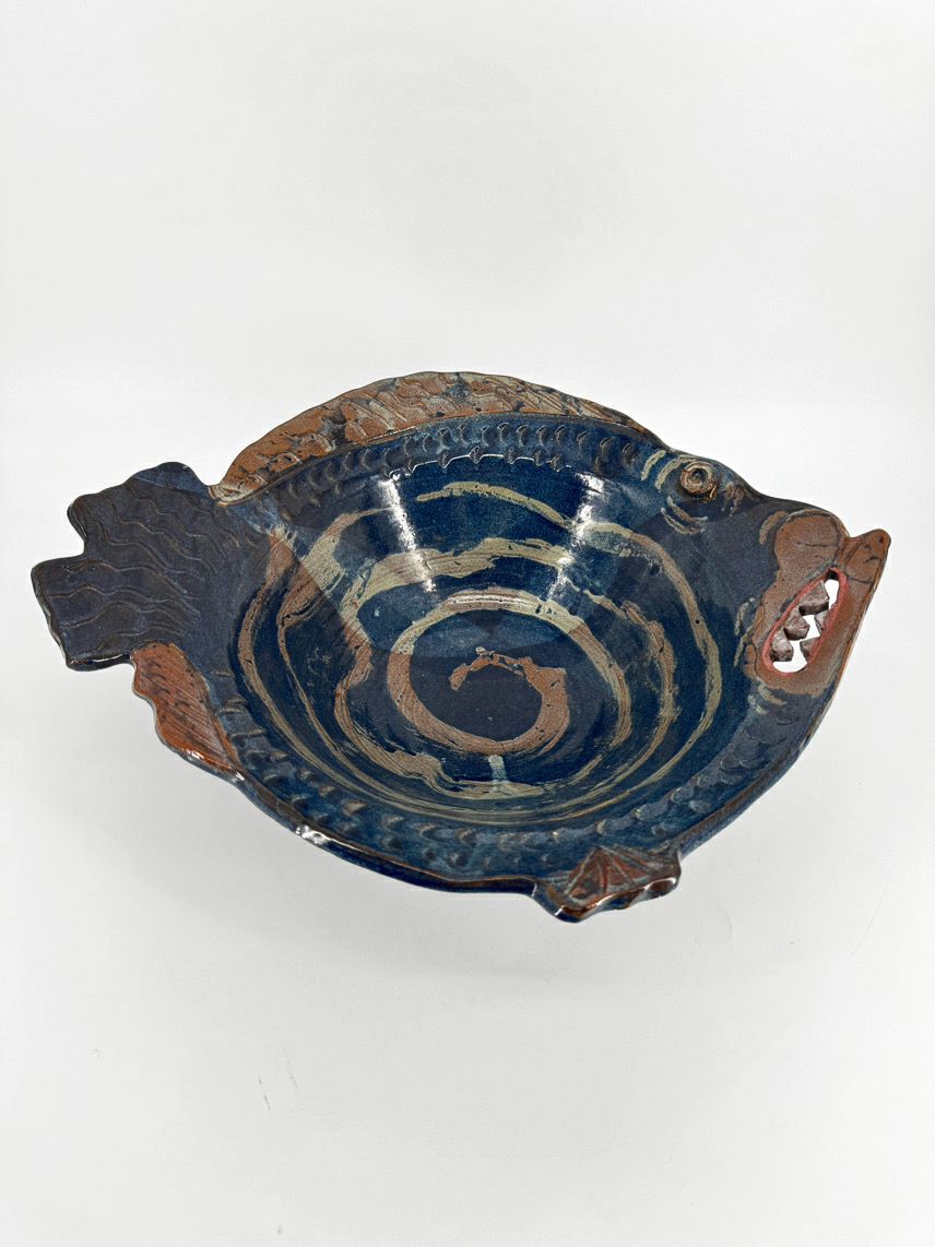 Blue & Tan Large Fish Pottery Bowl