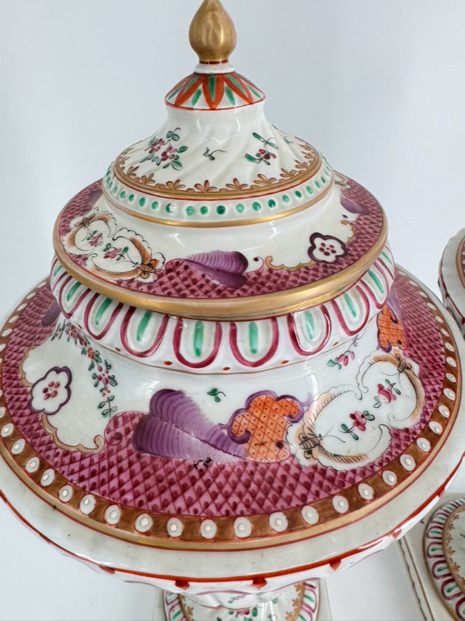 SAMSON Pink & Green Porcelain Pair of Jars w/ Lids