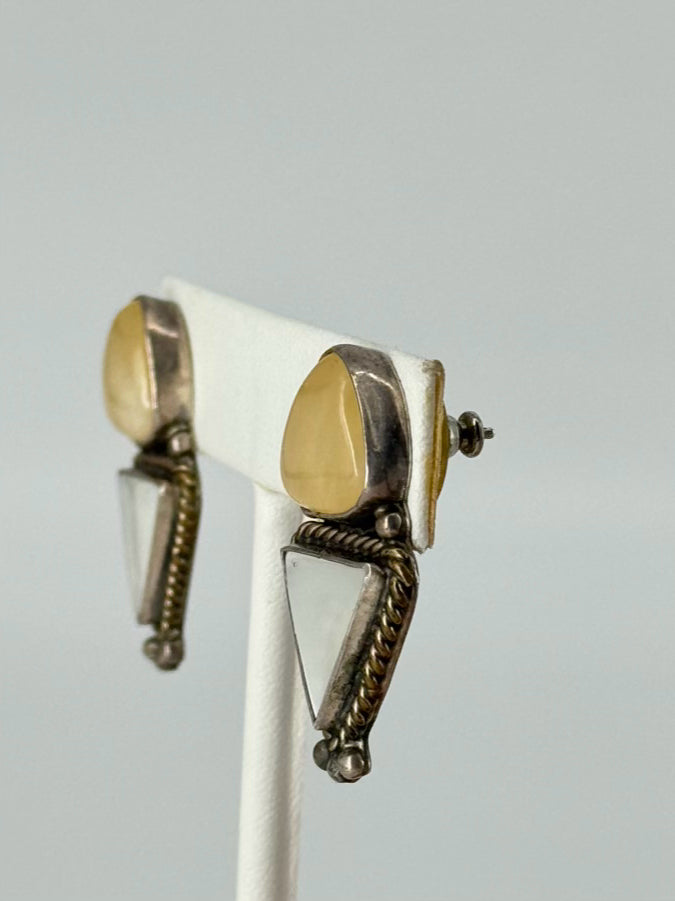 GENEVA STERLING SILVER Mother of Pearl & Peach Agate Earrings