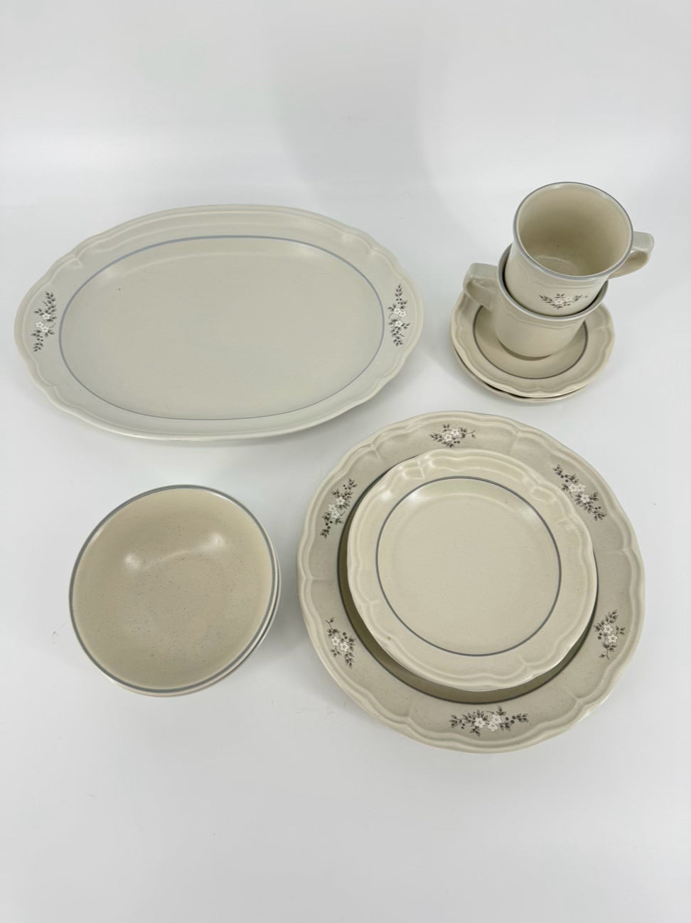 PFALTZGRAFF Cream & Blue Stoneware Heirloom Set of 2 Dinnerware