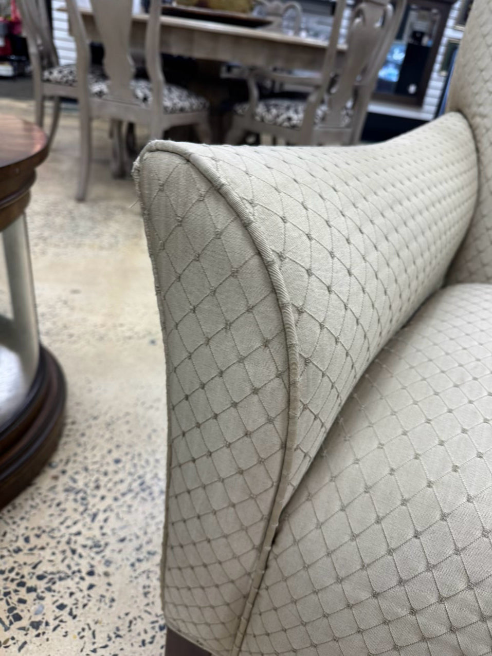 HICKORY HILL Cream Pair of Club Chairs