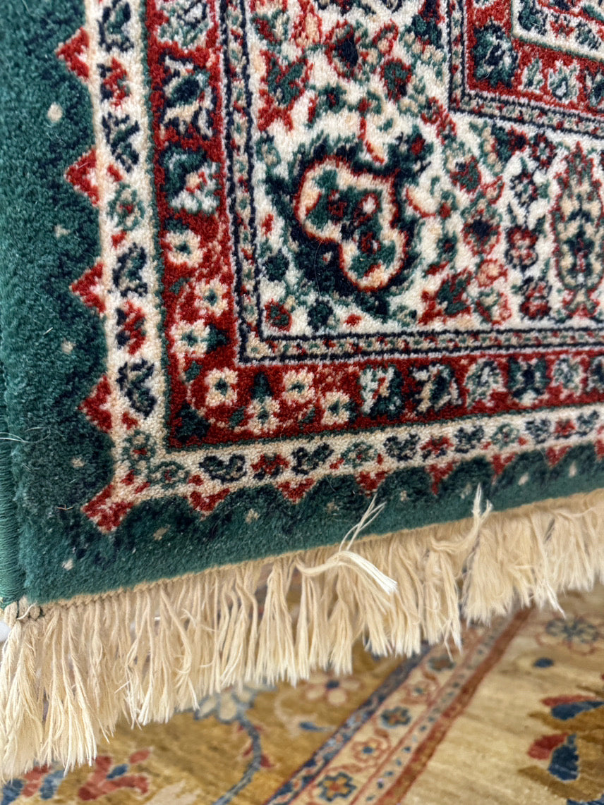 Green & Red Wool Medallion Oriental Rug