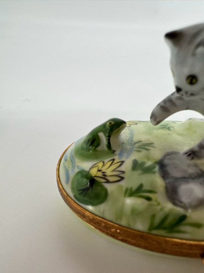 LIMOGES Green & Gray Cat & Frog Ceramic Trinket Box