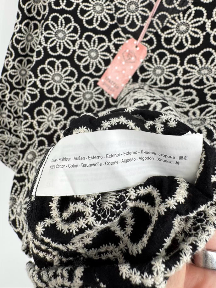 TRAFFIC PEOPLE Size S/M Black Embroidered 2-Piece Set NWT