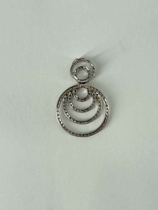 18k White Gold Diamond Layers Circles Pendant