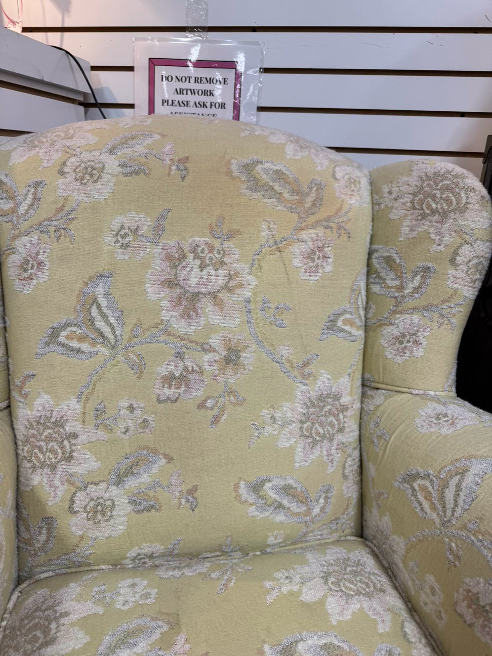 VINTAGE Yellow Floral Chair