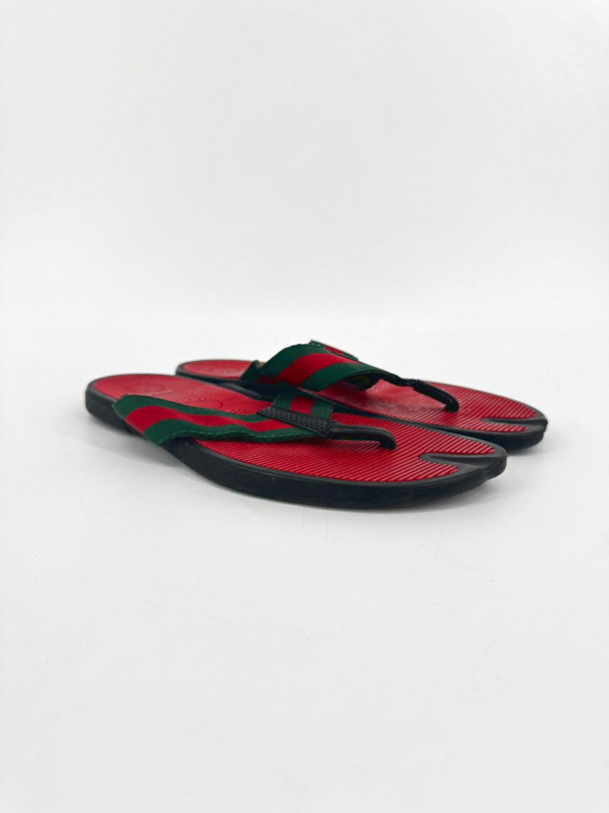 GUCCI Size 10 Black & Red Flip Flops