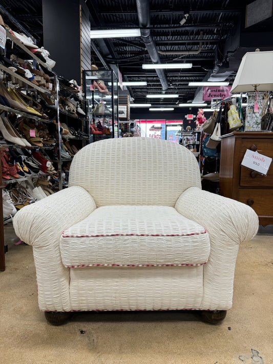 Cotton White w/ Red Check Trim Chair