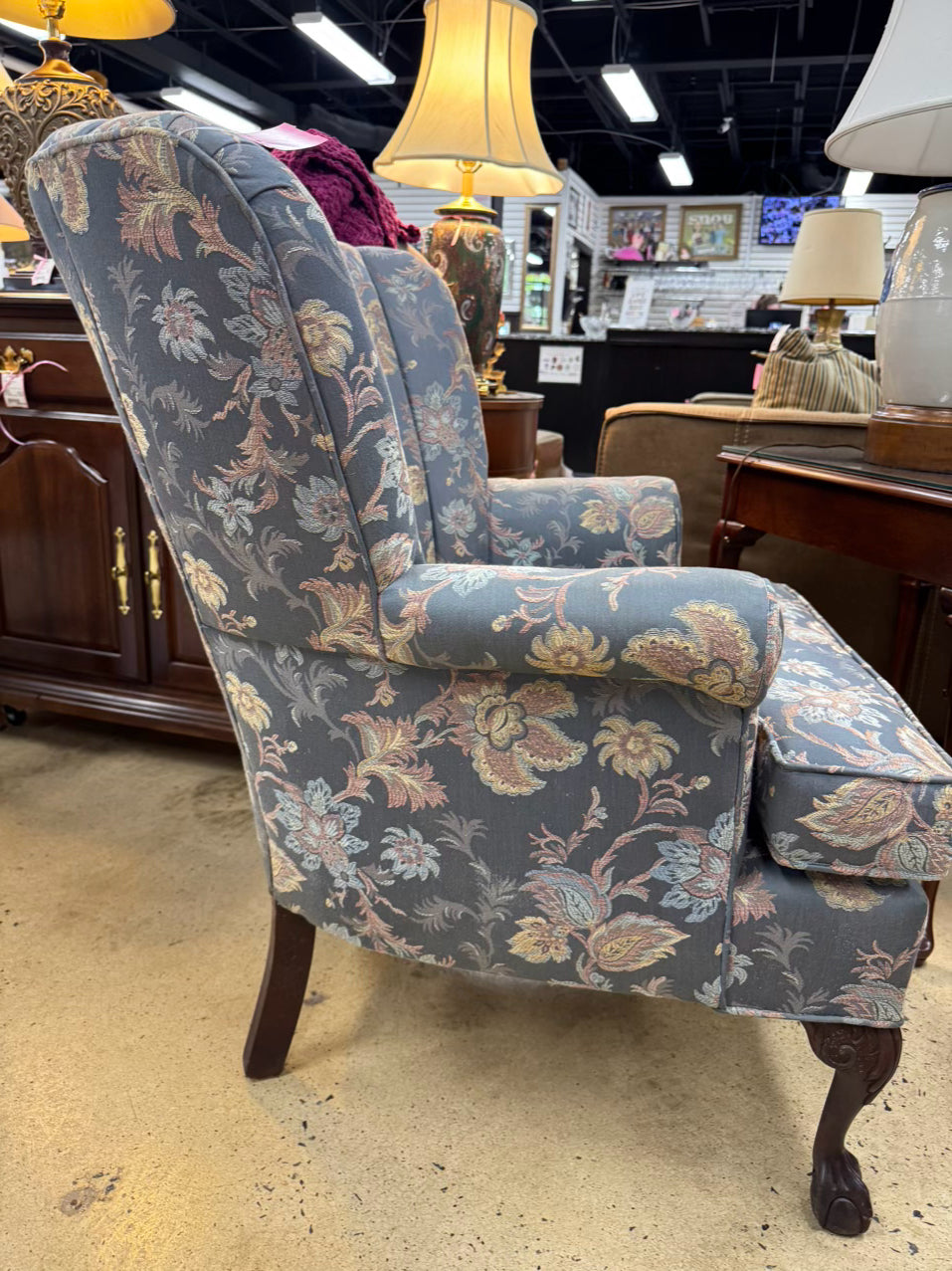 VINTAGE Blue & Pink Barrel Back Floral Chair w/ Queen Anne Legs