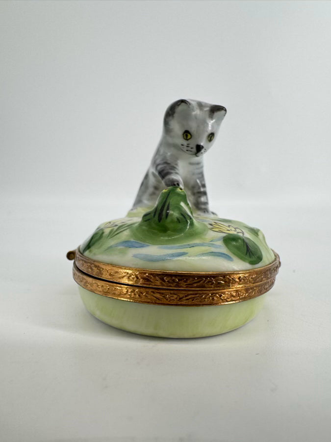 LIMOGES Green & Gray Cat & Frog Ceramic Trinket Box