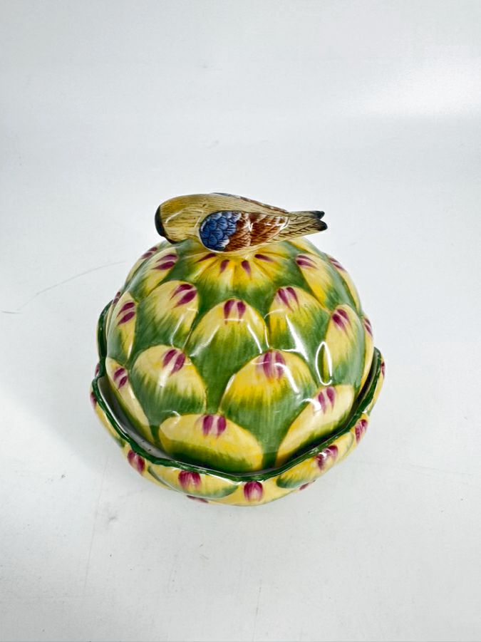 CHELSEA HOUSE Green & Yellow Porcelain Artichoke w/ Bird Box