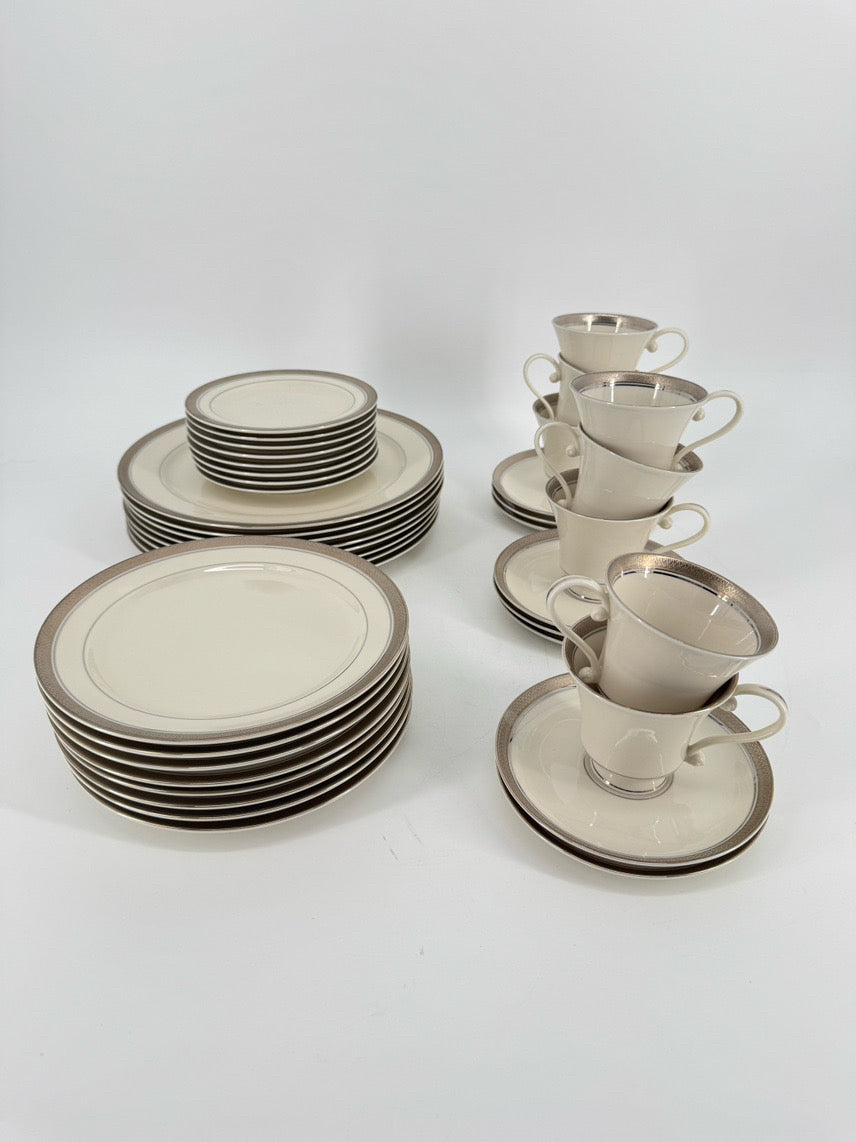 PICKARD White & Silver Geneva Set of 8 Dinnerware