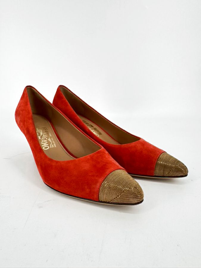 SALVATORE FERRAGAMO Size 8 Orange & Gold Toe Suede Kitten Heels