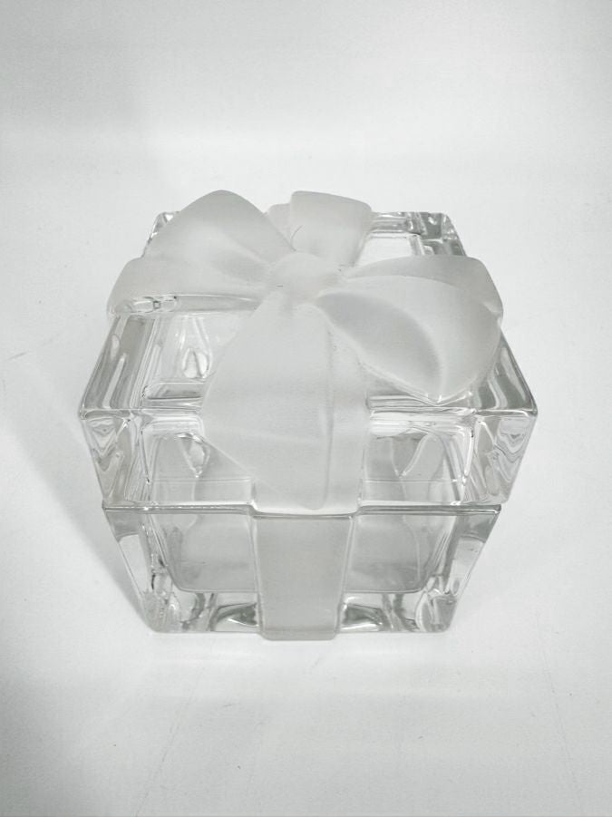 TIFFANY Crystal Trinket Box w/ Box