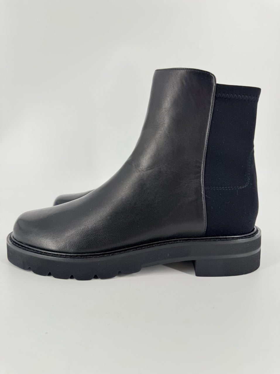 STUART WEITZMAN Size 7 Black Leather Booties NWOT