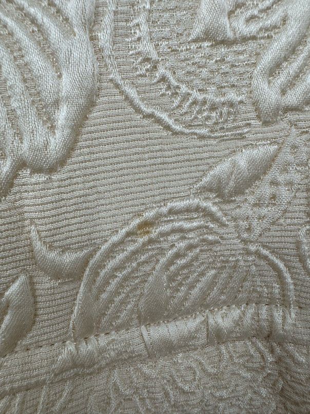 OSCAR DE LA RENTA Size 8 Champagne Embossed Floral Jacket