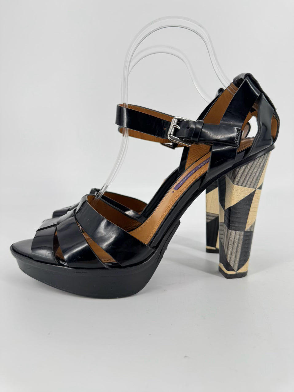 RALPH LAUREN PURPLE LABEL Size 39 Black Patent Leather Pumps