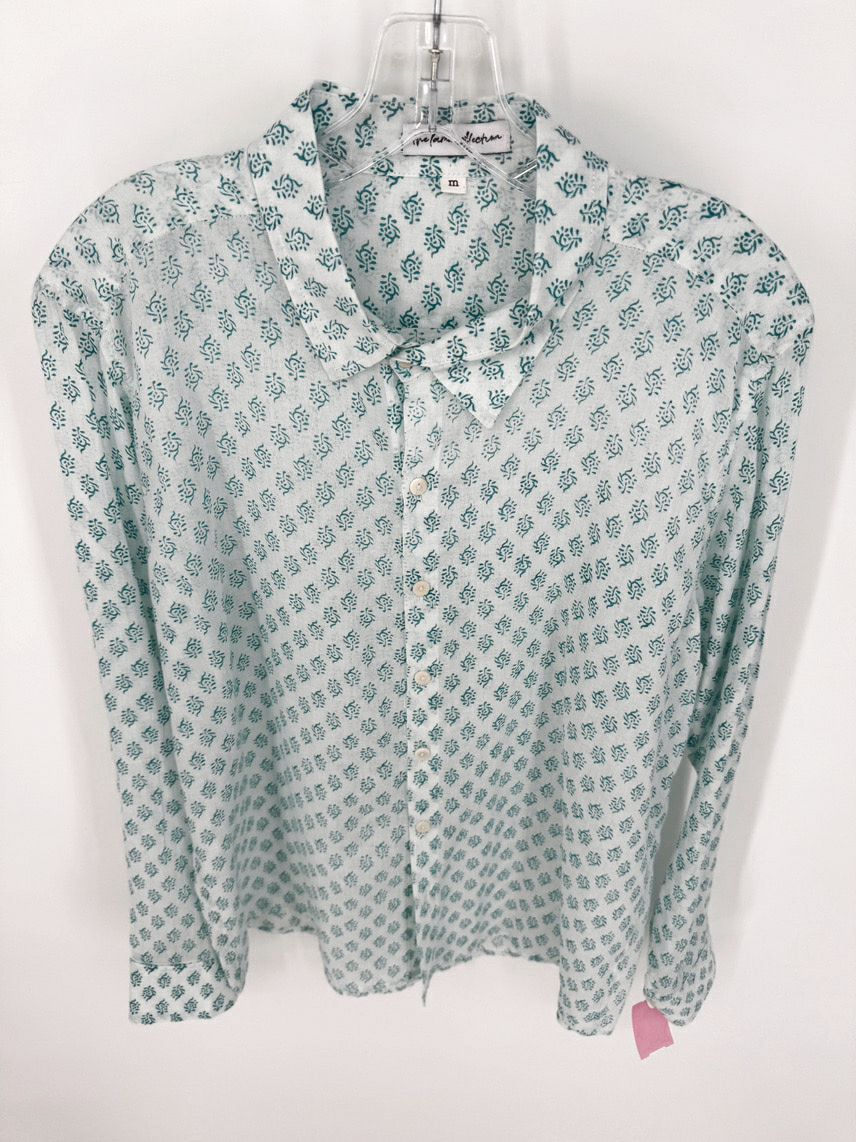 THE LAMU COLLECTION Size M White & Teal Print Blouse
