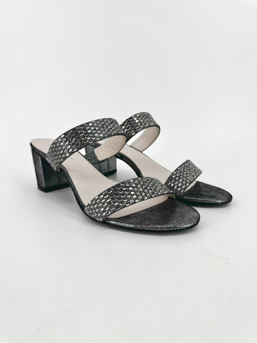 KOKO + PALENKI Size 8 Silver Crystal Detail Kitten Heels