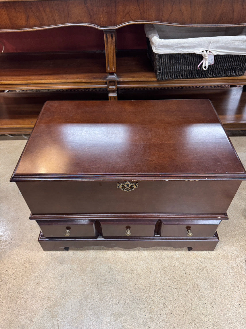 Wood Felt-Lined Hope Chest