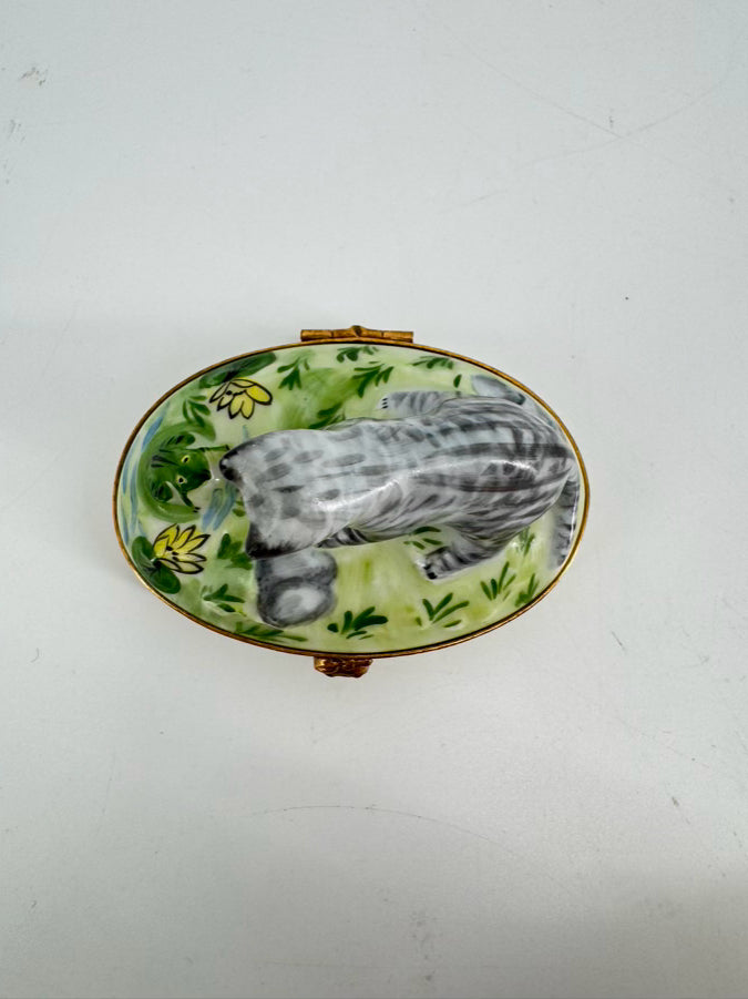 LIMOGES Green & Gray Cat & Frog Ceramic Trinket Box