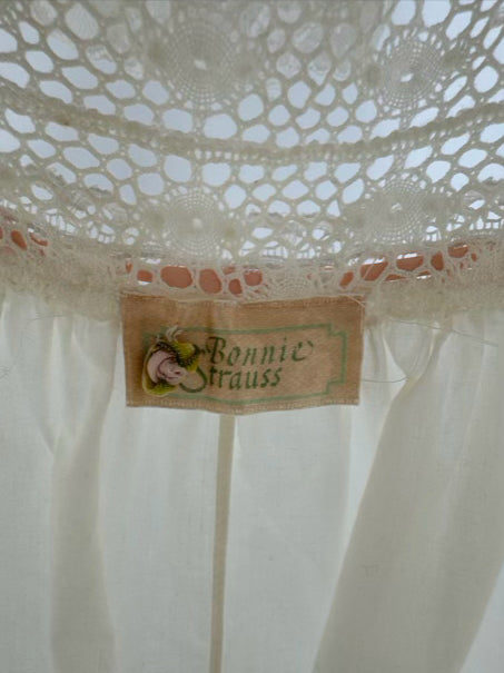BONNIE STRAUSS Size S Cream Lace Detail Nightgown