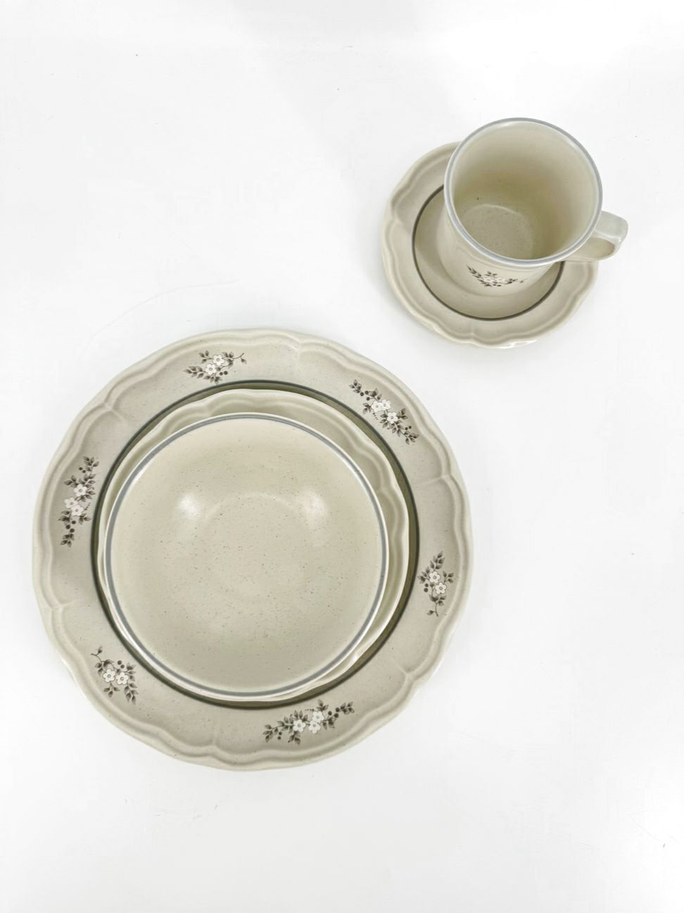 PFALTZGRAFF Cream & Blue Stoneware Heirloom Set of 2 Dinnerware