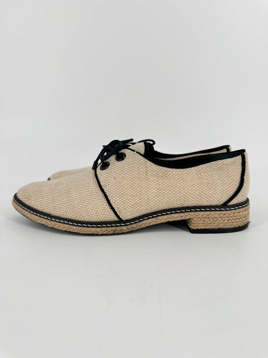 TORY BURCH Size 9.5 Natural Canvas Fawn Oxford