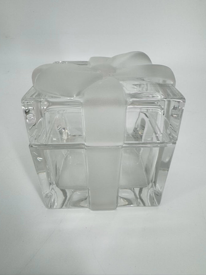 TIFFANY Crystal Trinket Box w/ Box