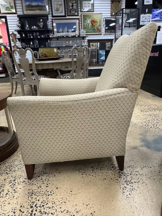 HICKORY HILL Cream Pair of Club Chairs