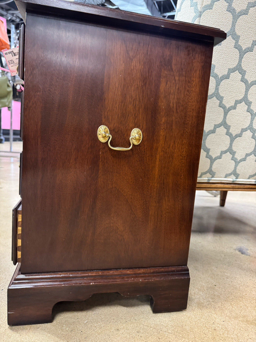 VIRGINIA GALLERIES Mahogany & Brass Pulls Small 4 Drawer Chest