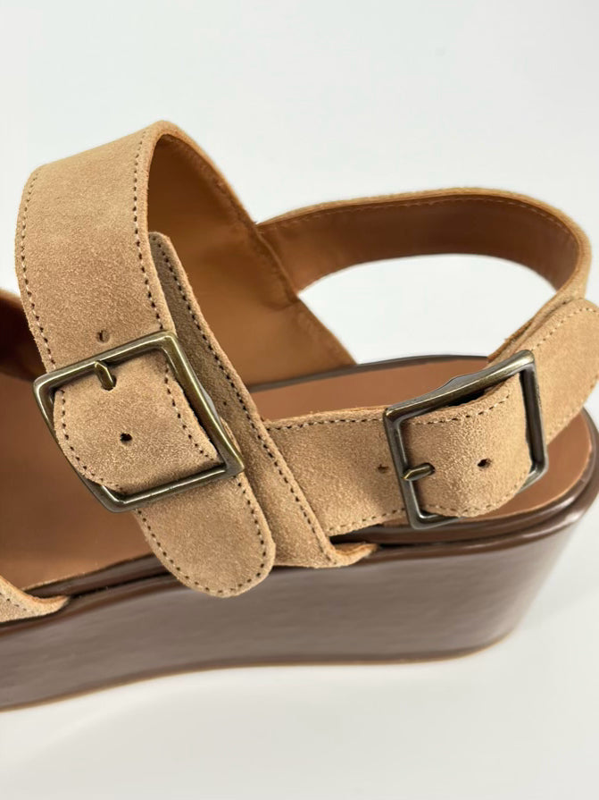 Caron Callahan Size WMNS 39.5 Camel Suede Wedge