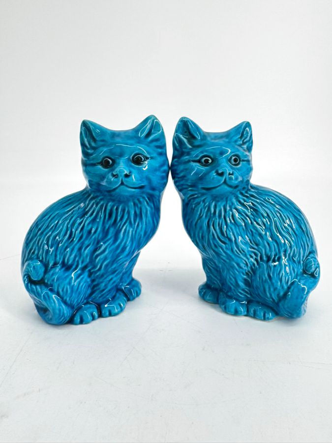 VINTAGE Blue Ceramic Pair of Cat Figurines