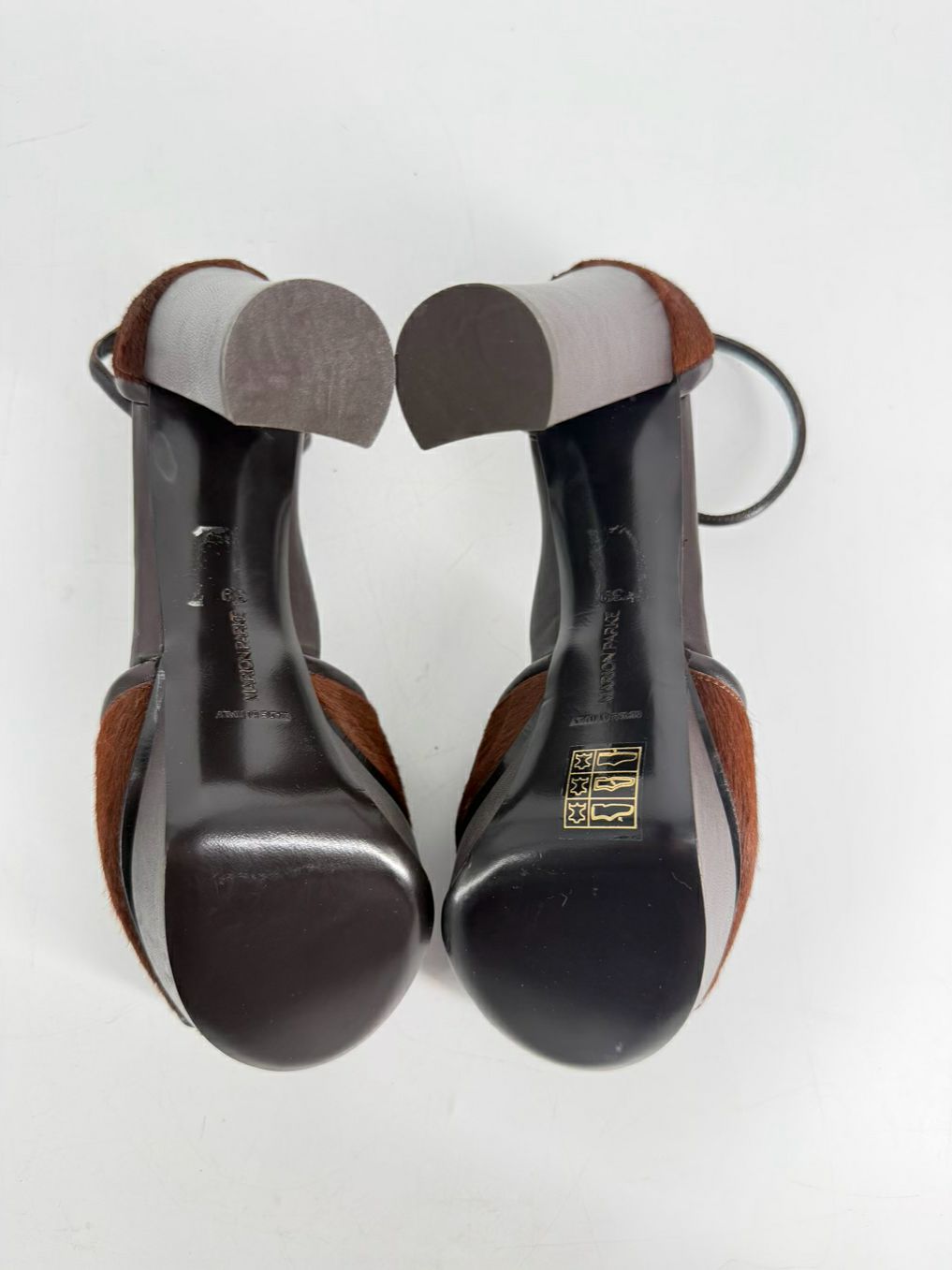 MARION PARKE Size 39 Chocolate Leather Heels