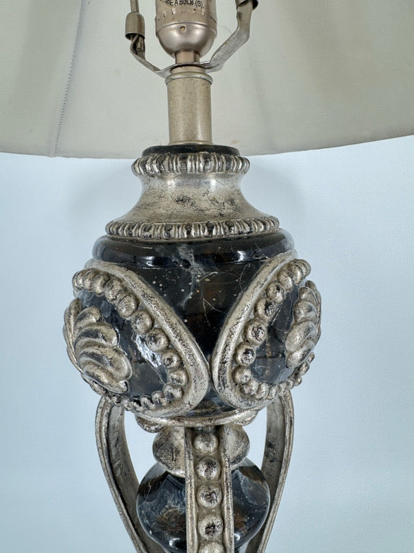 LEEAZANNE Black & Silver Lamp