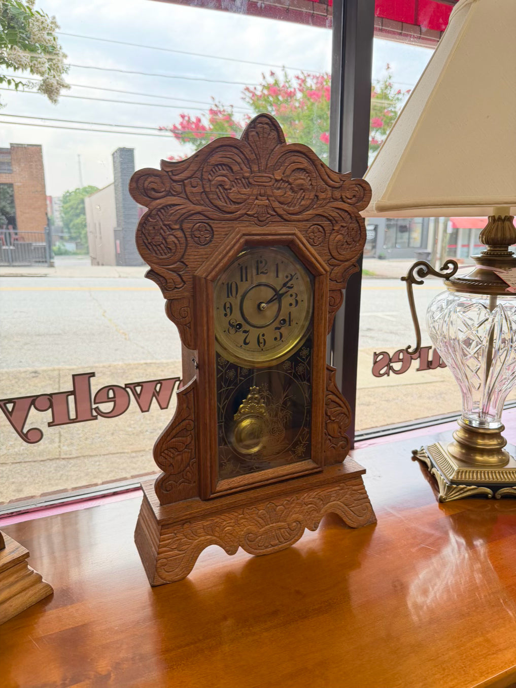 NEW HAVEN CLOCK COMPANY Medium Oak Clock