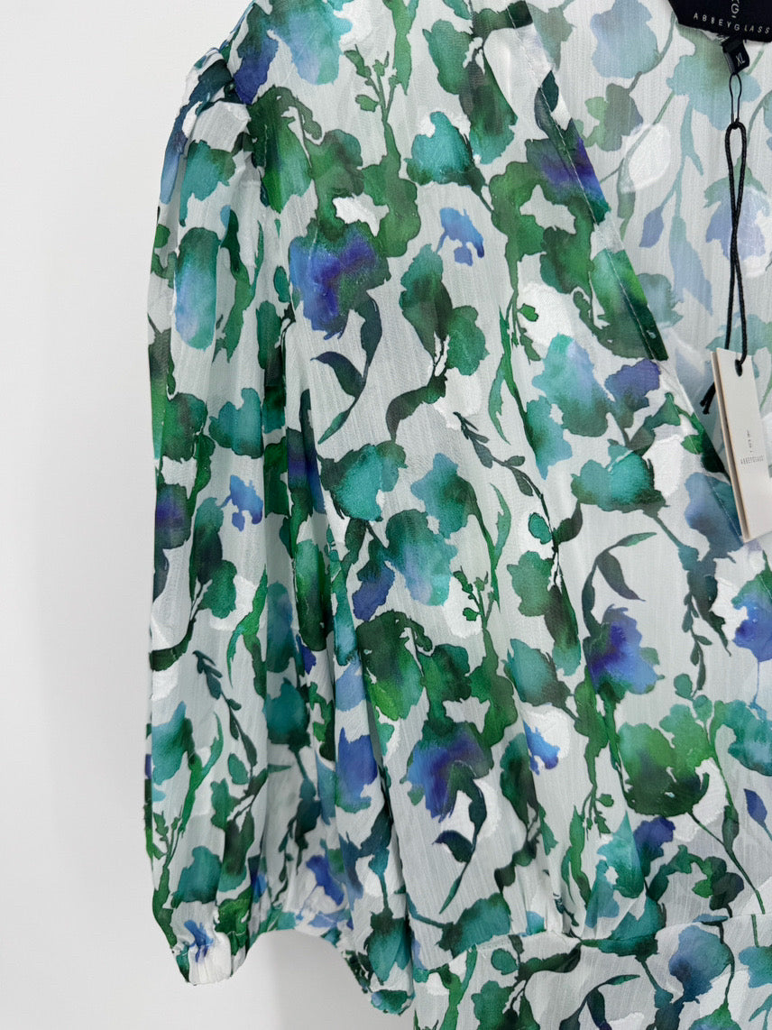 ABBEYGLASS Size XL Green & White Print Wrap Diane Dress w/ Slip NWT