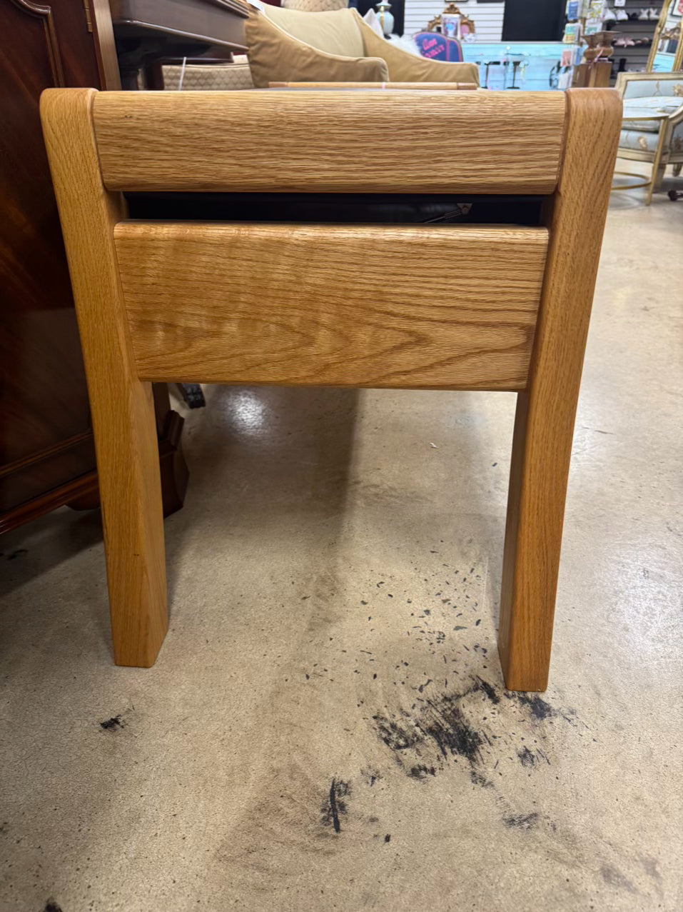 HARDWOOD ARTISANS Oak & Leather Storage Bench