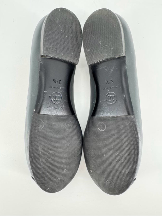 CHANEL Size 37.5 Graphite Leather Camellia Flower Flats
