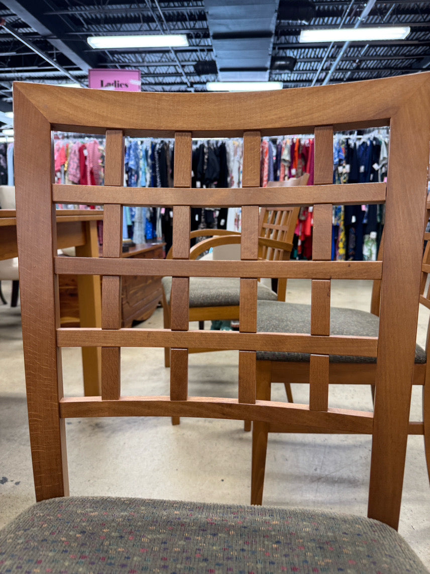 GANGSO Blond Wood Table & 6 Chairs w/ 2 Pullout Leaves