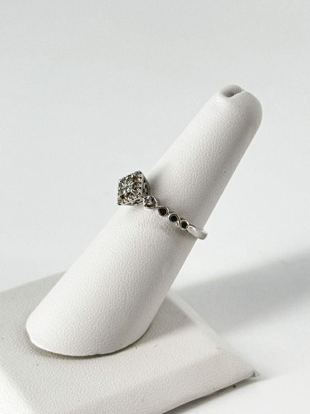 10K White Gold Princess Cut Diamond Ring